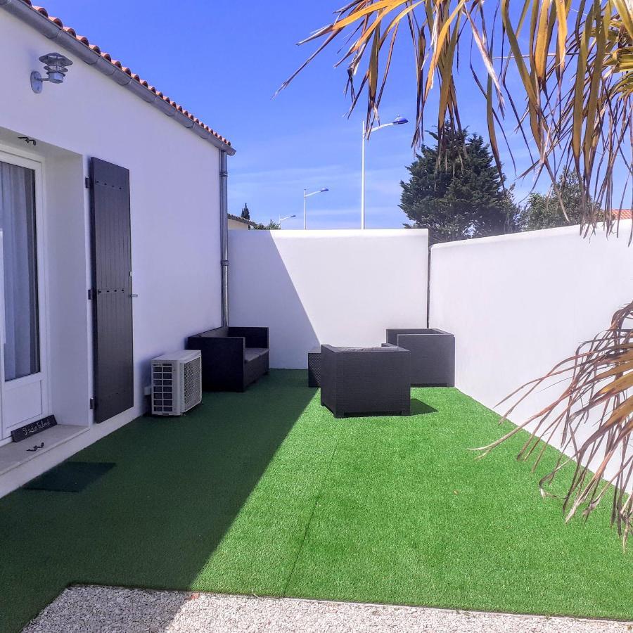 Logis Du Chateau Le Chateau d'Oleron Bagian luar foto